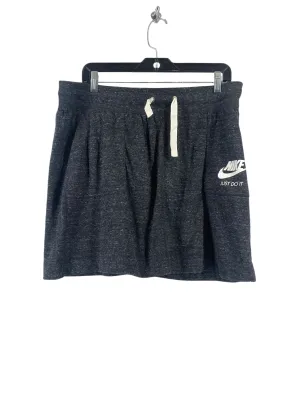 Athletic Shorts By Nike In Grey, Size: Xl