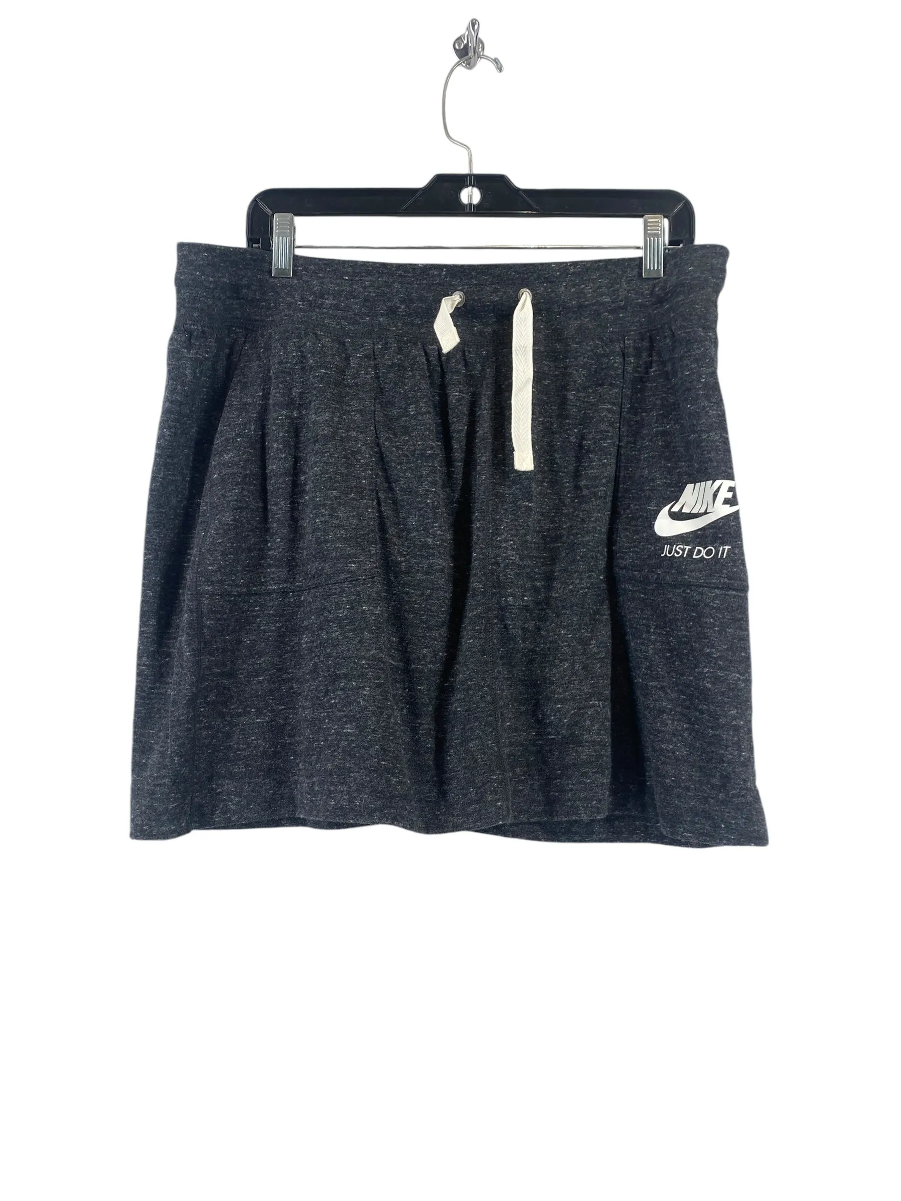 Athletic Shorts By Nike In Grey, Size: Xl