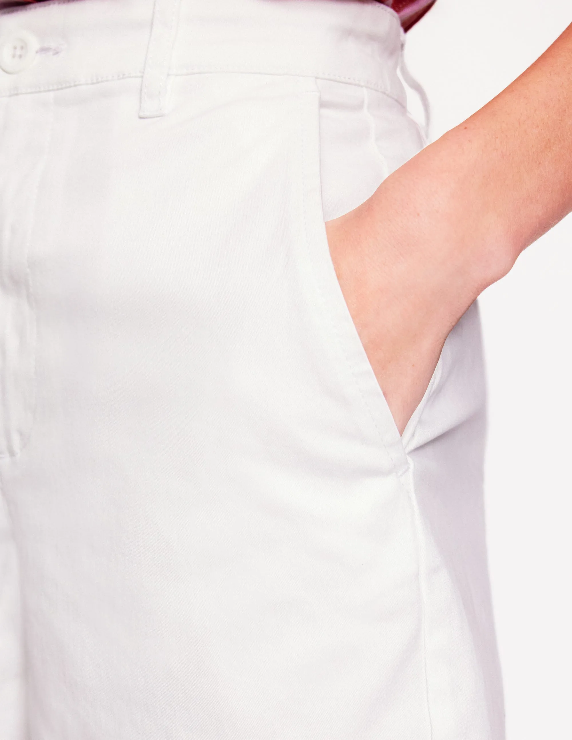 Barnsbury Chino Shorts-White
