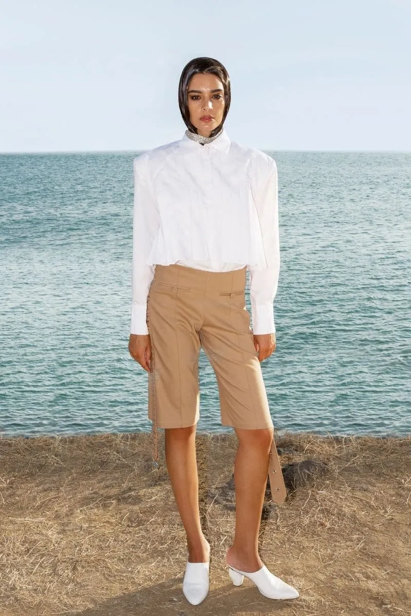 BEIGE BELTED SHORTS
