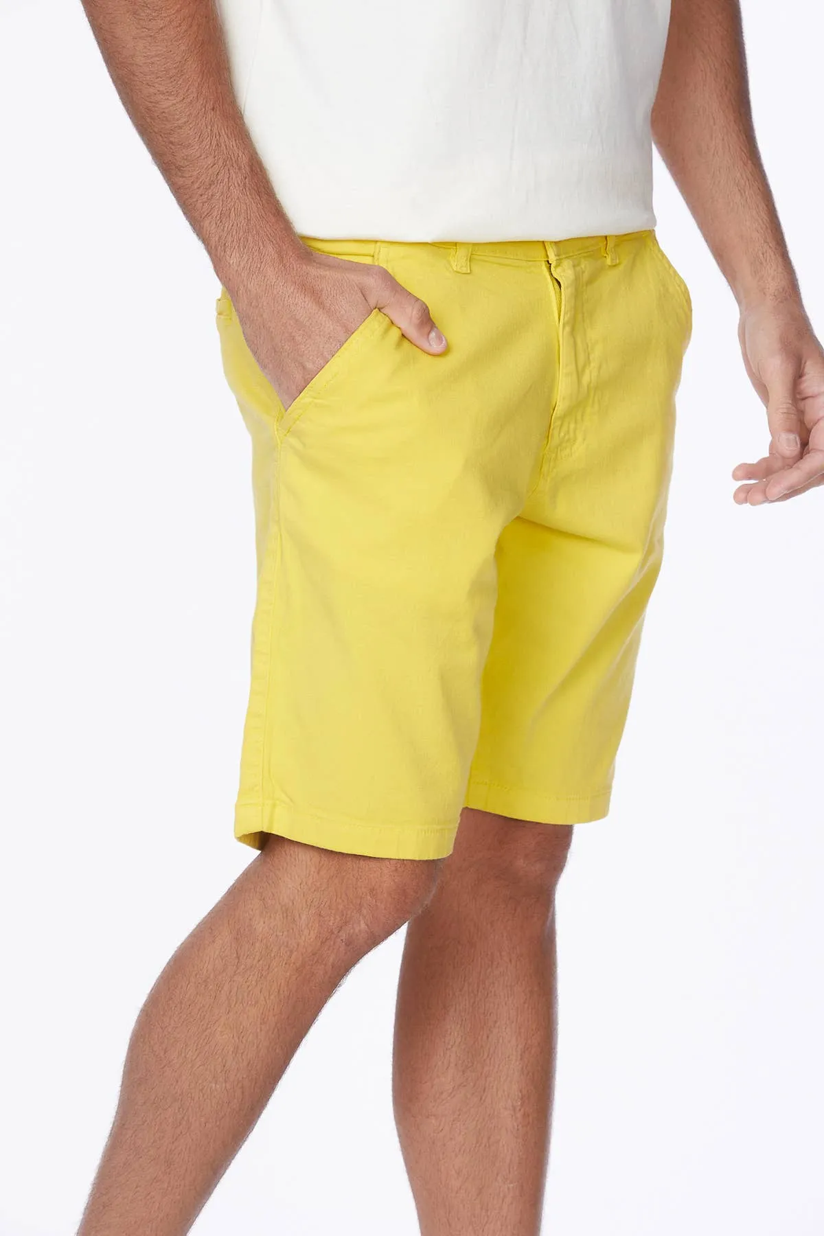 Men's Twill Summer Stretch 4 Pocket Chino Shorts in Canary