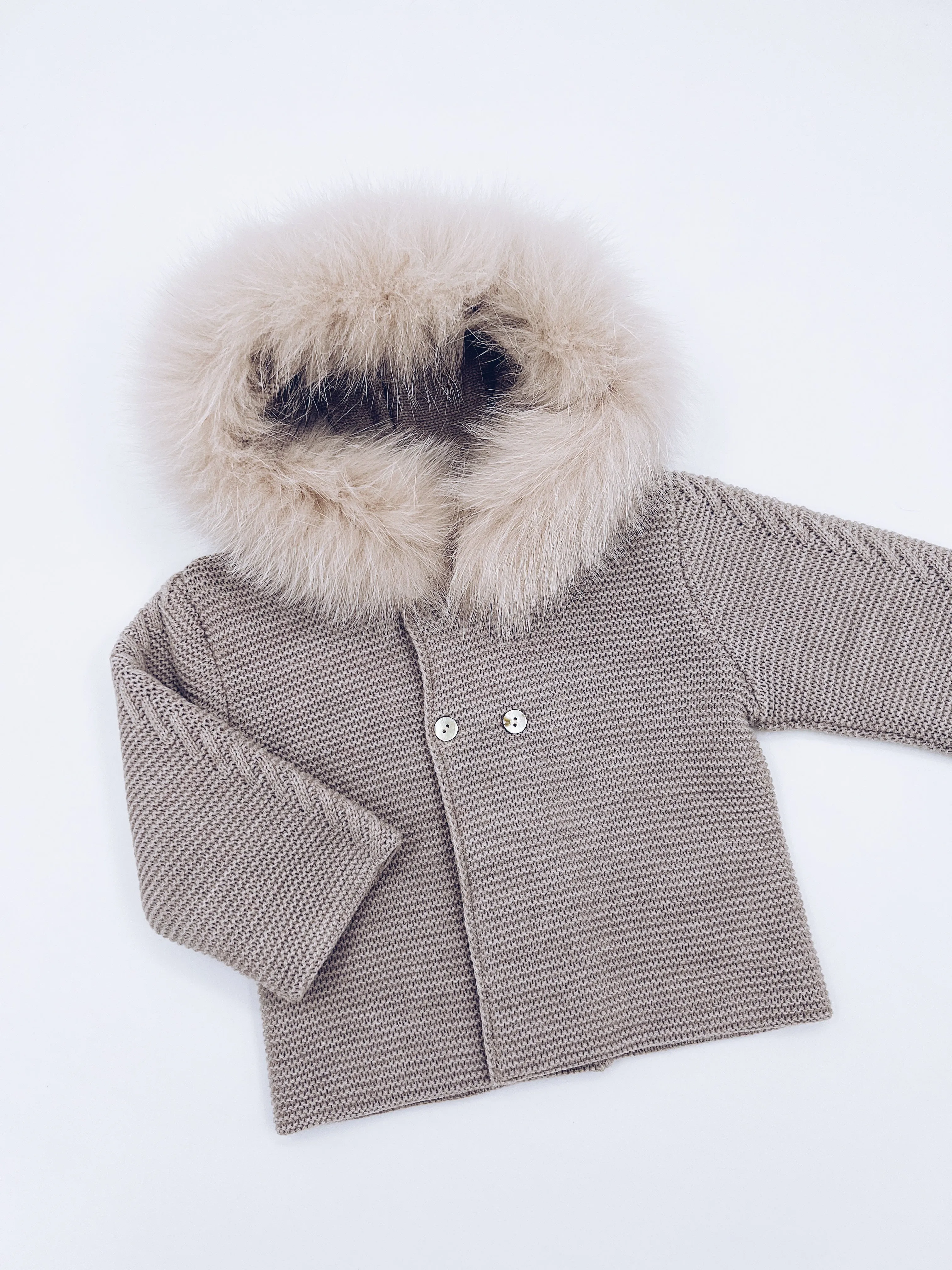 MI LOVES Beautiful Beige Knitted Cardigan with Luxurious fur trim.