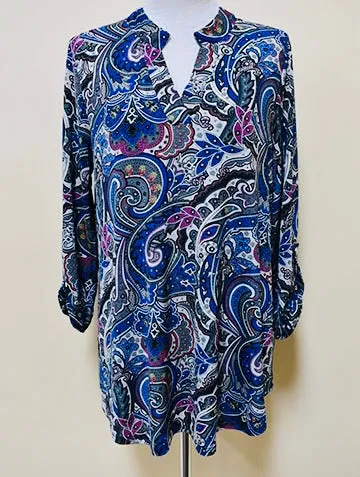 NAVY PAISLEY TOP