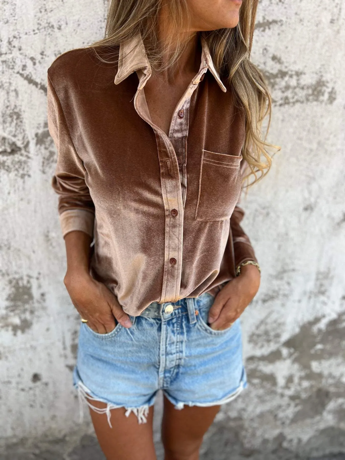 Sylvie | Luxurious chic velvet button up shirt with long sleeves
