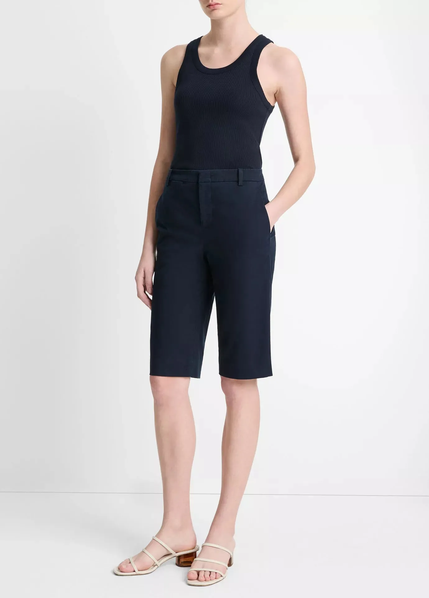 VINCE DARK NAVY MIDRISE CHINO SHORT