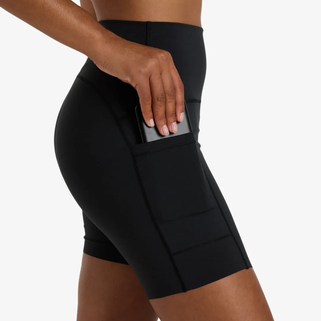 Women's Sleek Pocket High Rise Short 6"